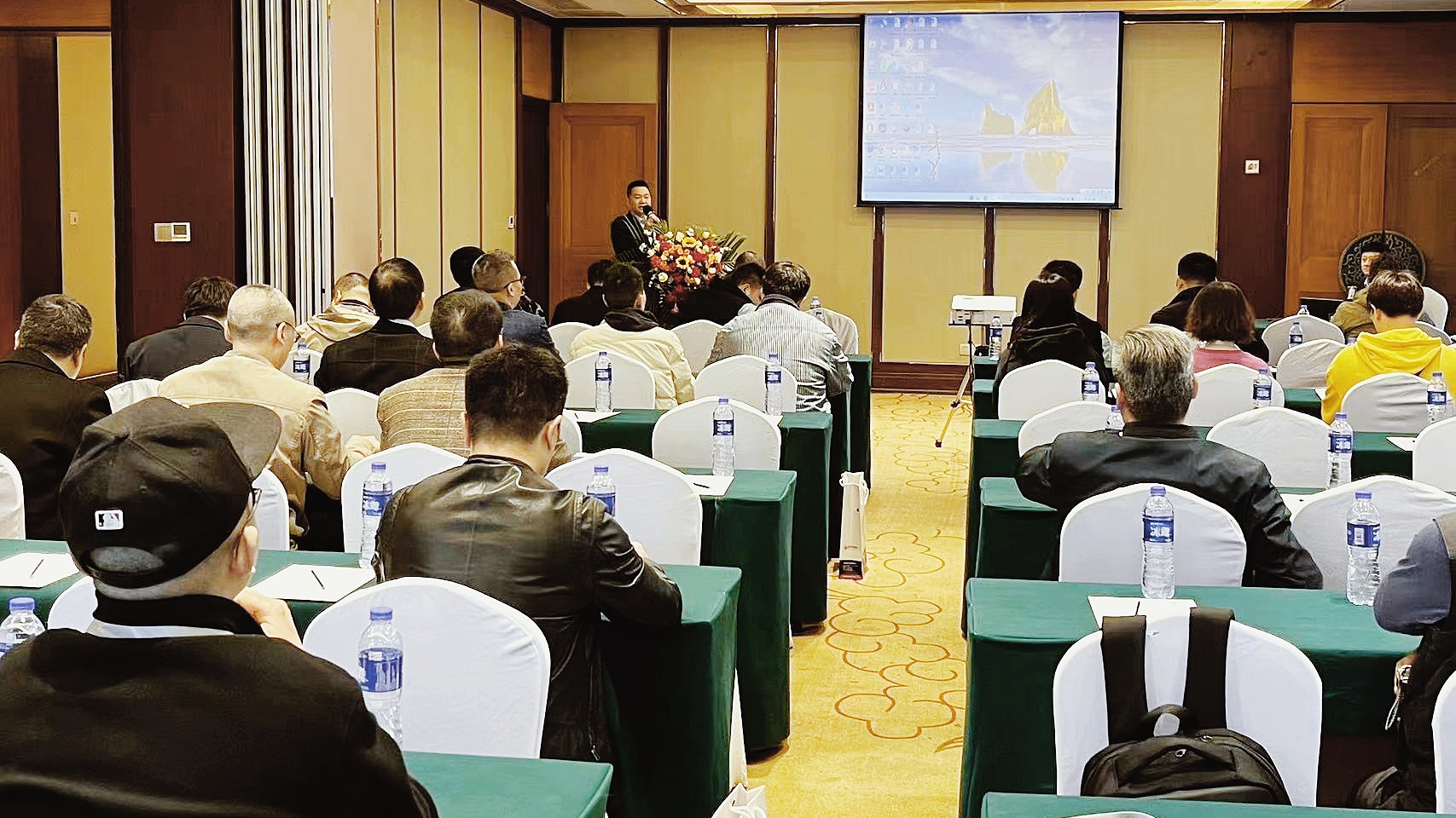 6t����(6TSPORTS)�����Źɷݹ�˾